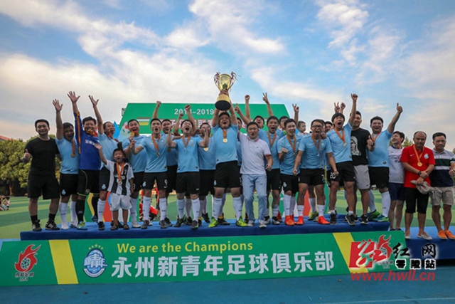 拜仁主场强势反弹，6-1大胜莱比锡展现霸主地位